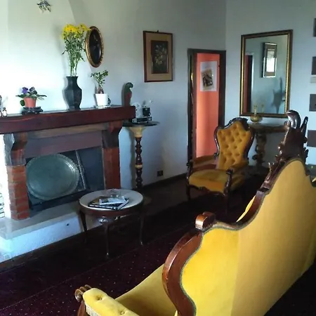 Cozy 40 Mins From Rome Appartamento Acuto